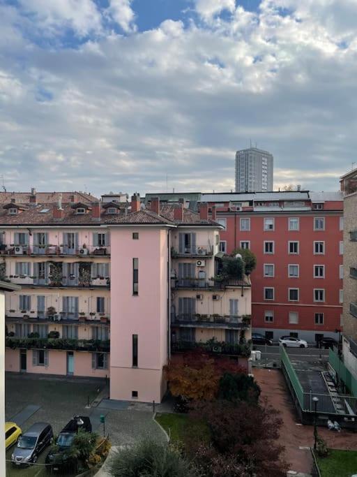 Duomo Walking DistanceModern Flat With Free Wifi Apartment Milano Ngoại thất bức ảnh